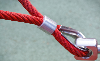 A seleção de uma máquina de prensagem de soquete de cabo de aço é crucial